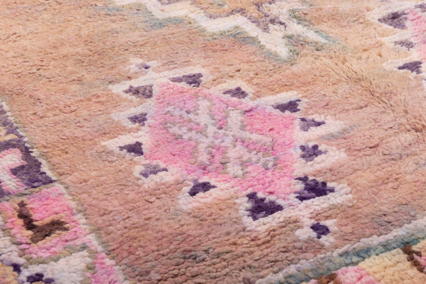 Raye Boujaad Vintage Moroccan Rug