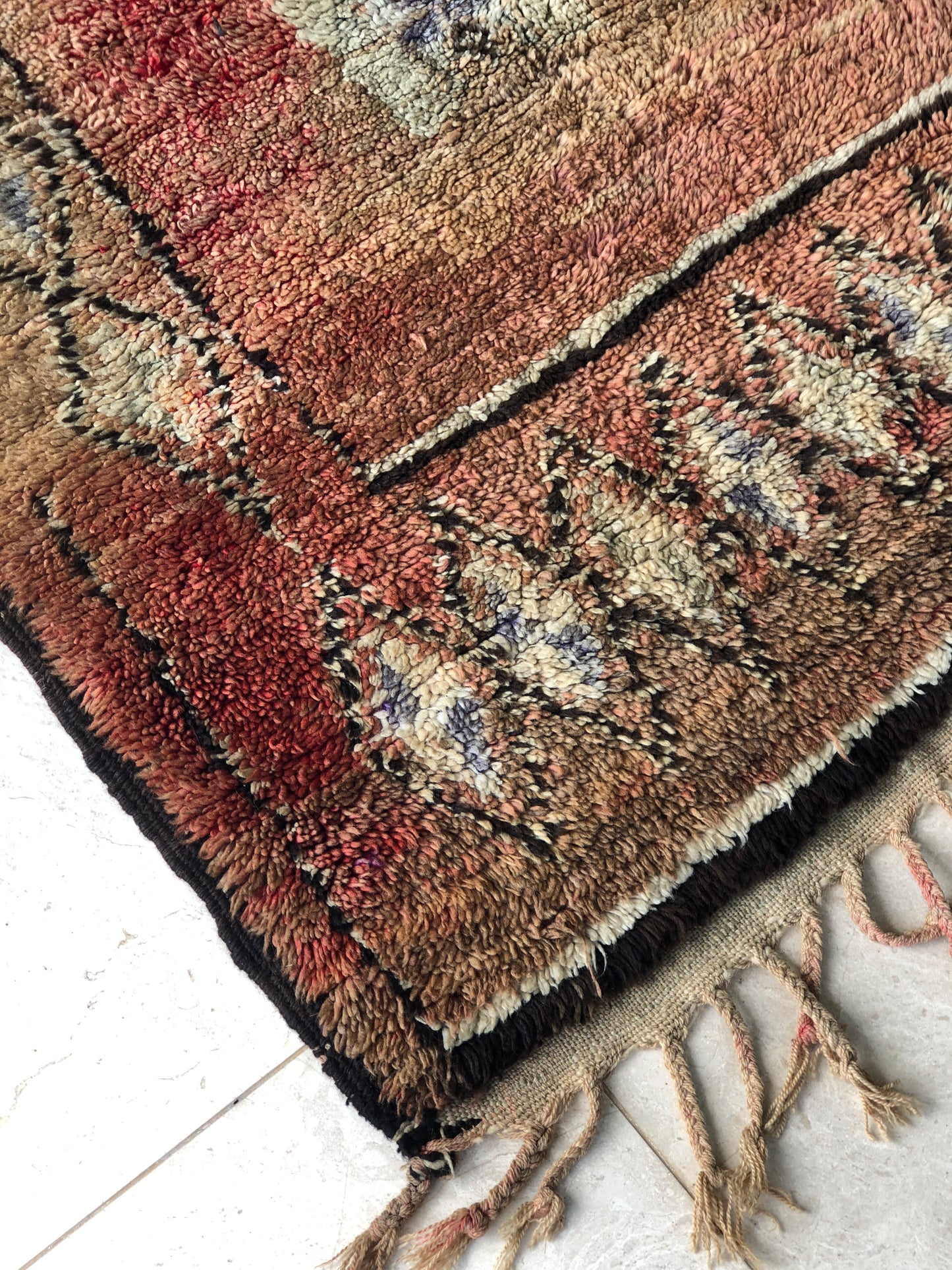 Rashiq Boujaad Vintage Moroccan Rug