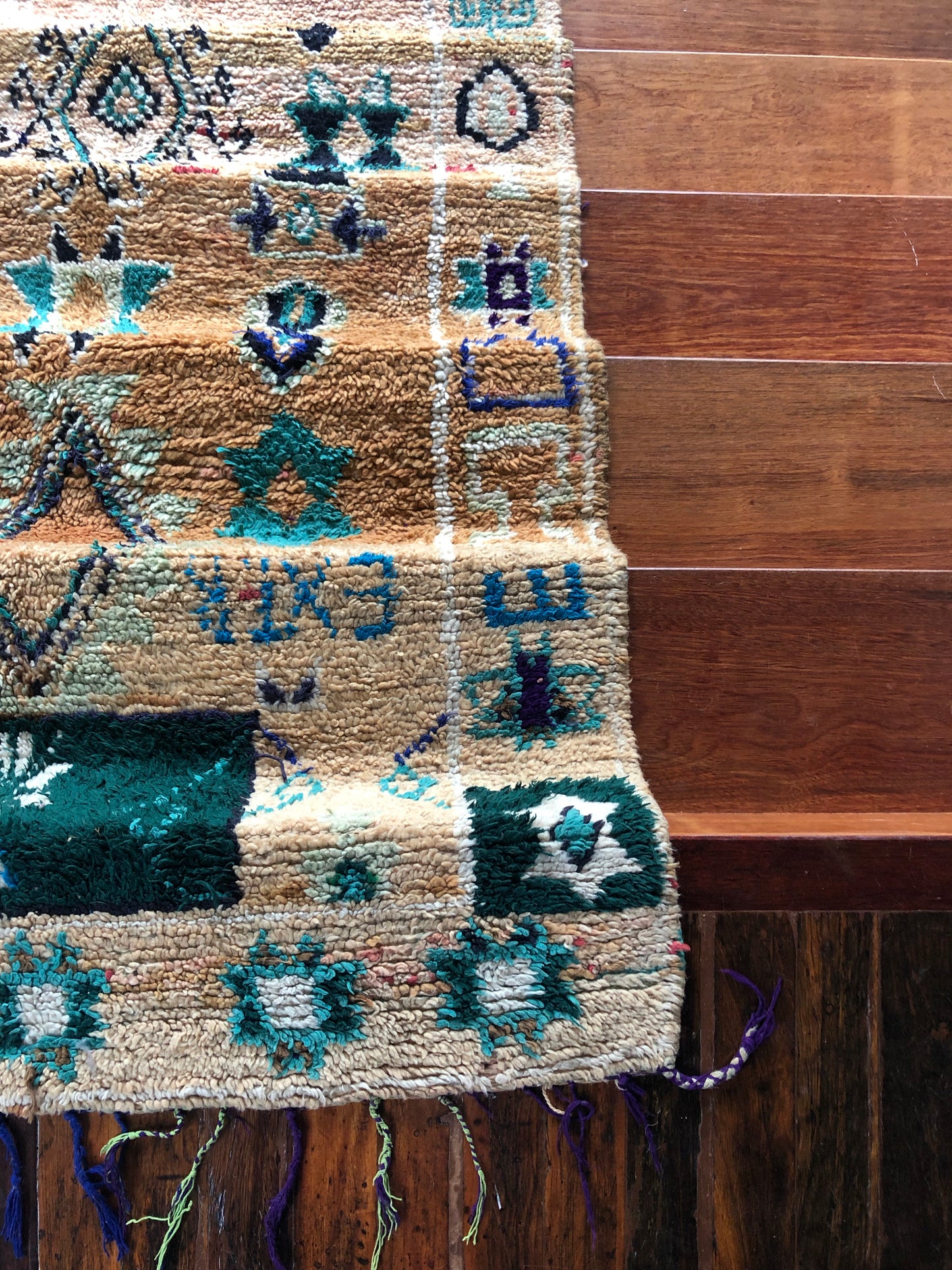 Beau Boujaad Vintage Moroccan Rug