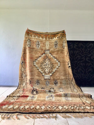 Rashiq Boujaad Vintage Moroccan Rug