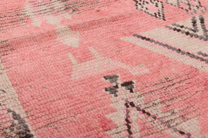 Sabeen Boujaad Vintage Moroccan Rug